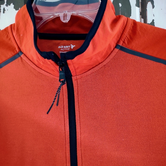 HALF ZIP LONG SLEEVED FLEECE W/ 4-WAY STRETCH LARGE - Picture 2 of 8